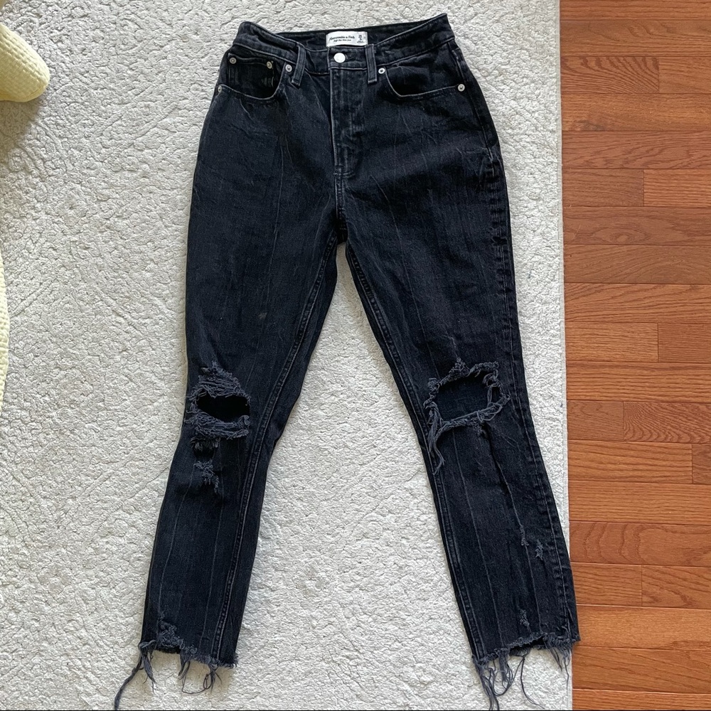 ABERCROMBIE curve love high rise mom jeans black